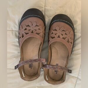 JBU Women's Floral Cutout Mary Jane Flats - Brown and Black